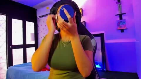 Akemi 3 online show from 10.09.25