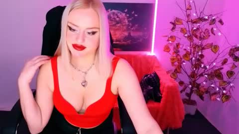 Snapshot of miss_alice_silver chatting on 11.29.25 miss_alice_silver online show from 11.29.25