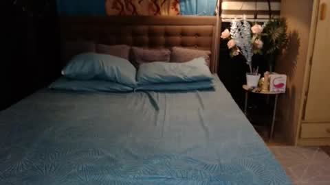 Snapshot of miss_angelic15 chatting on 10.18.25 miss angelic15 online show from 10.18.25