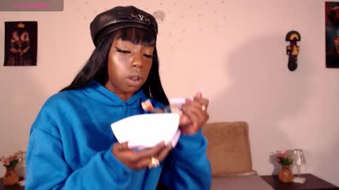 Snapshot of miss_ariaa chatting on 10.10.25 Aria Diaz online show from 10.10.25