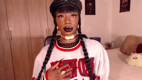 Snapshot of miss_ariaa chatting on 10.24.25 Aria Diaz online show from 10.24.25