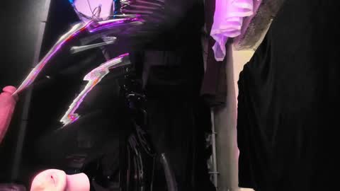 Snapshot of miss_asmodeus chatting on 01.10.25 missAsmodeus online show from 01.10.25