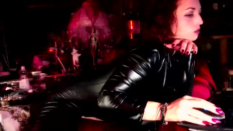 Snapshot of miss_asmodeus chatting on 03.13.26 missAsmodeus online show from 03.13.26