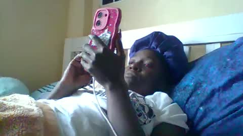 miss_atitude online show from 10.04.25