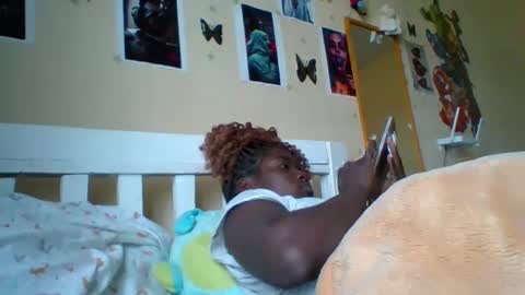 miss_atitude online show from 10.15.25