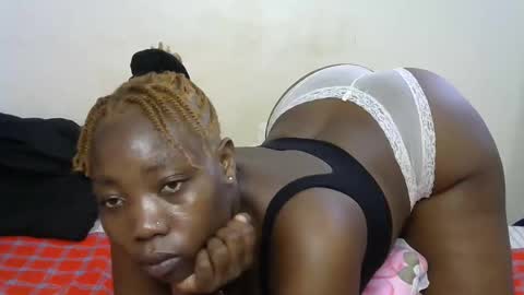 Snapshot of miss_bani chatting on 04.11.26 miss_bani online show from 04.11.26