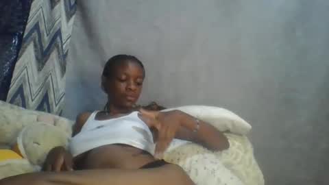 miss_belllo online show from 02.11.25