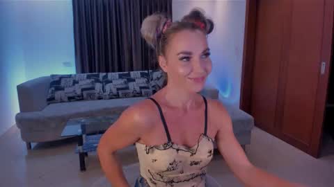 miss_bikini online show from 09.12.25