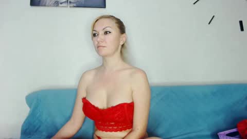 miss_blonde1 online show from 02.18.25
