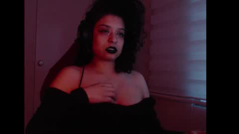 Miss Carmila online show from 10.06.25