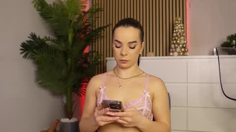 Denise online show from 12.05.25