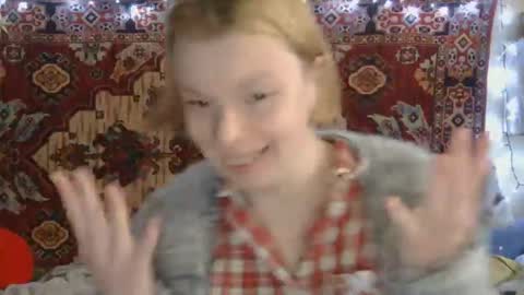 Snapshot of miss_elistia_ chatting on 10.16.25 Elis online show from 10.16.25