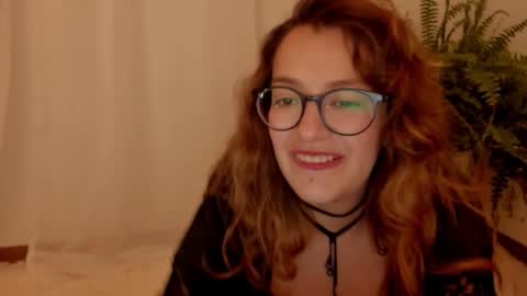 Snapshot of miss_ema1 chatting on 11.08.25 Ema online show from 11.08.25