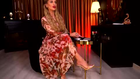 Snapshot of miss_ema_divine chatting on 09.15.25 Miss Ema Devine online show from 09.15.25