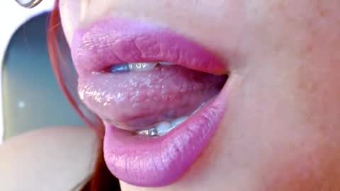 Miss Evoleth online show from 01.28.25