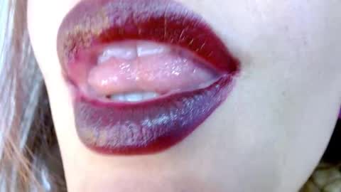 Miss Evoleth online show from 09.11.25