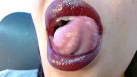 Miss Evoleth online show from 01.19.26