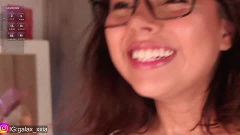 Snapshot of miss_galaxxia chatting on 12.28.24  Elisabeth  IG galax xxia       online show from 12.28.24