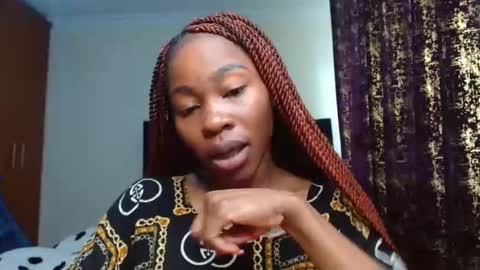 Miss Kiarrafit online show from 02.14.25