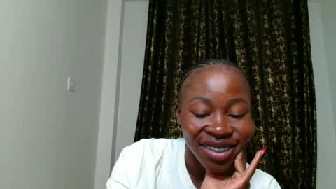 Miss Kiarrafit online show from 05.04.26