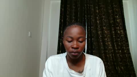 Miss Kiarrafit online show from 05.09.26
