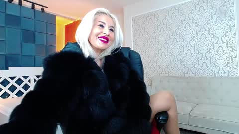 Miss Kora online show from 01.14.25