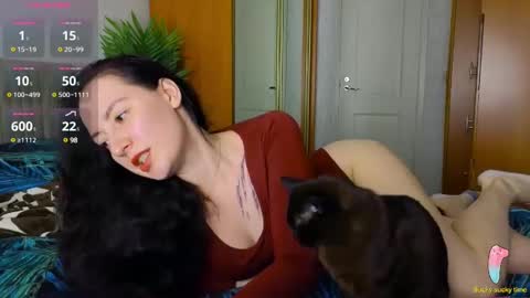 Snapshot of miss_leee chatting on 12.19.24 Laura online show from 12.19.24