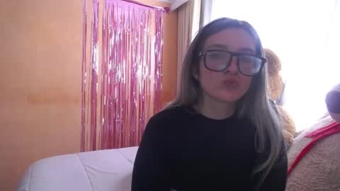 lilieth  online show from 12.09.24