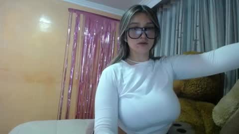 lilieth  online show from 03.02.25