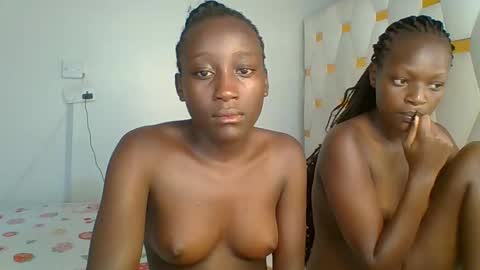 Snapshot of miss_lolah7 chatting on 04.16.26 miss_lolah7 online show from 04.16.26