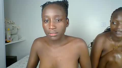 Snapshot of miss_lolah7 chatting on 05.04.26 miss_lolah7 online show from 05.04.26