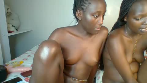Snapshot of miss_lolah7 chatting on 05.05.26 miss_lolah7 online show from 05.05.26