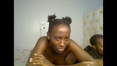 Snapshot of miss_lolah7 chatting on 05.25.26 miss_lolah7 online show from 05.25.26