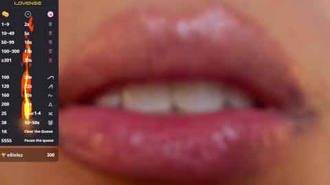 Mia  monday to saturday 6pm to 9pm time Colombia online show from 02.11.25