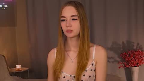 Snapshot of miss_nicoletta chatting on 10.13.25 Nicole online show from 10.13.25