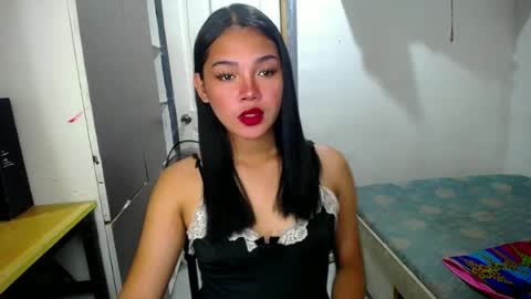 Snapshot of miss_precious_xx chatting on 06.23.26 Precious online show from 06.23.26