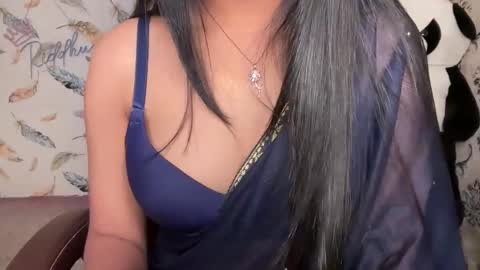 miss_queen99 online show from 12.19.25