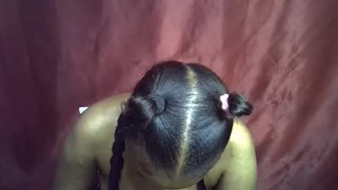 Snapshot of miss_rihanna2 chatting on 10.03.25 miss_rihanna2 online show from 10.03.25