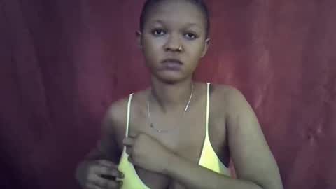 Snapshot of miss_rihanna2 chatting on 10.07.25 miss_rihanna2 online show from 10.07.25