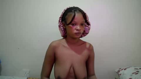 miss_rihanna2 online show from 04.14.26