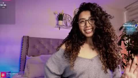 Amy Olivera online show from 10.06.25