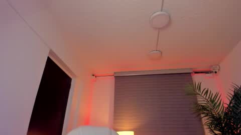 Sofia Castro online show from 03.05.26