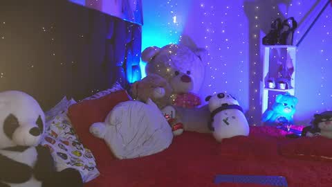 Sophie Cardenas ..... independent model online show from 01.22.25