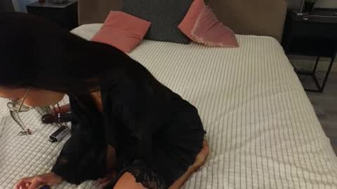 Snapshot of miss_spider chatting on 09.14.25 Spider girl Help me reach 10 likes online show from 09.14.25