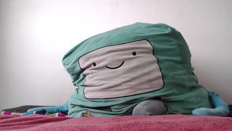 Kortana 2.0 dont forget thumbs up and follow me on twitter online show from 10.05.25