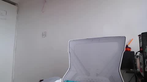 Kortana 2.0 dont forget thumbs up and follow me on twitter online show from 12.13.25