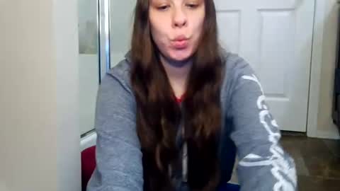 Snapshot of miss_sunshine01 chatting on 07.21.26 Bella online show from 07.21.26