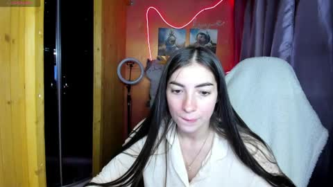 Snapshot of miss_tasy chatting on 05.18.26 Melanie January 15th is my birthday there will be an interesting show online show from 05.18.26