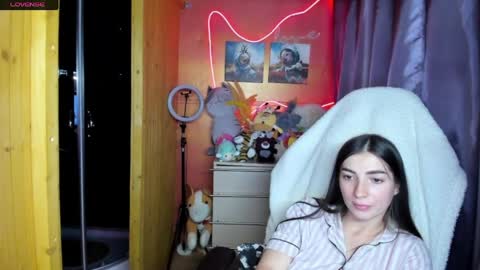 Snapshot of miss_tasy chatting on 05.31.26 Melanie January 15th is my birthday there will be an interesting show online show from 05.31.26