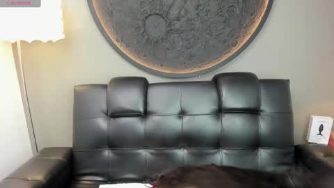 Vaiolette online show from 02.24.25